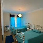 Апартаменты Superb Position Over The River Historical Center Томар