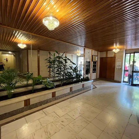 Superb Position Over The River Historical Center Apartment *