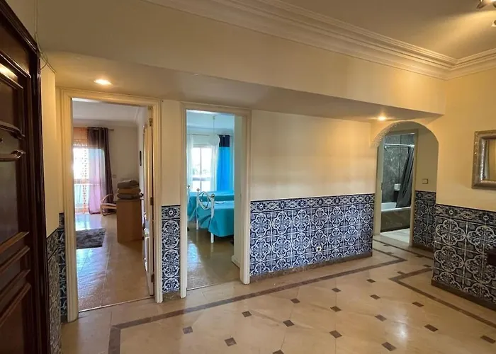 公寓 Superb Position Over The River Historical Center 托马尔