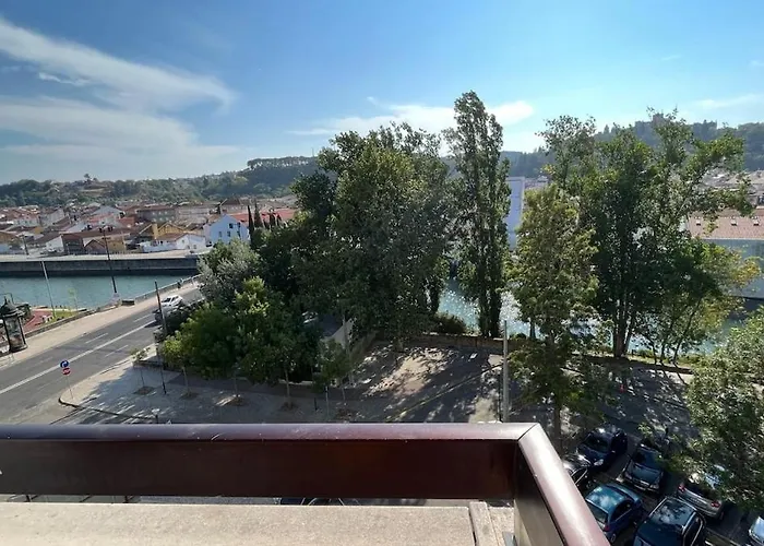 公寓 Superb Position Over The River Historical Center