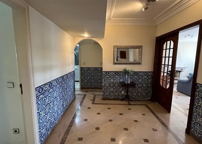 公寓 Superb Position Over The River Historical Center 托马尔